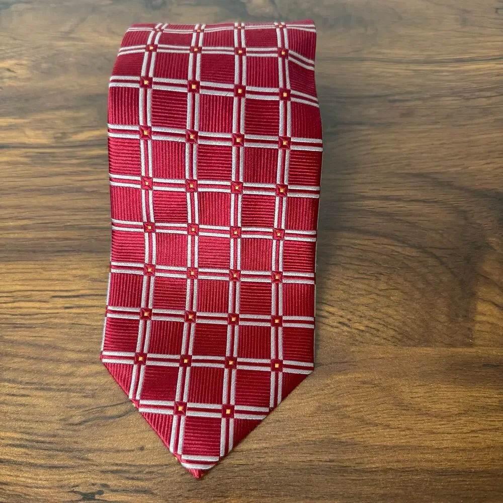 NWT JOS A.BANK tie Signature collection Silk Necktie Geometric Red